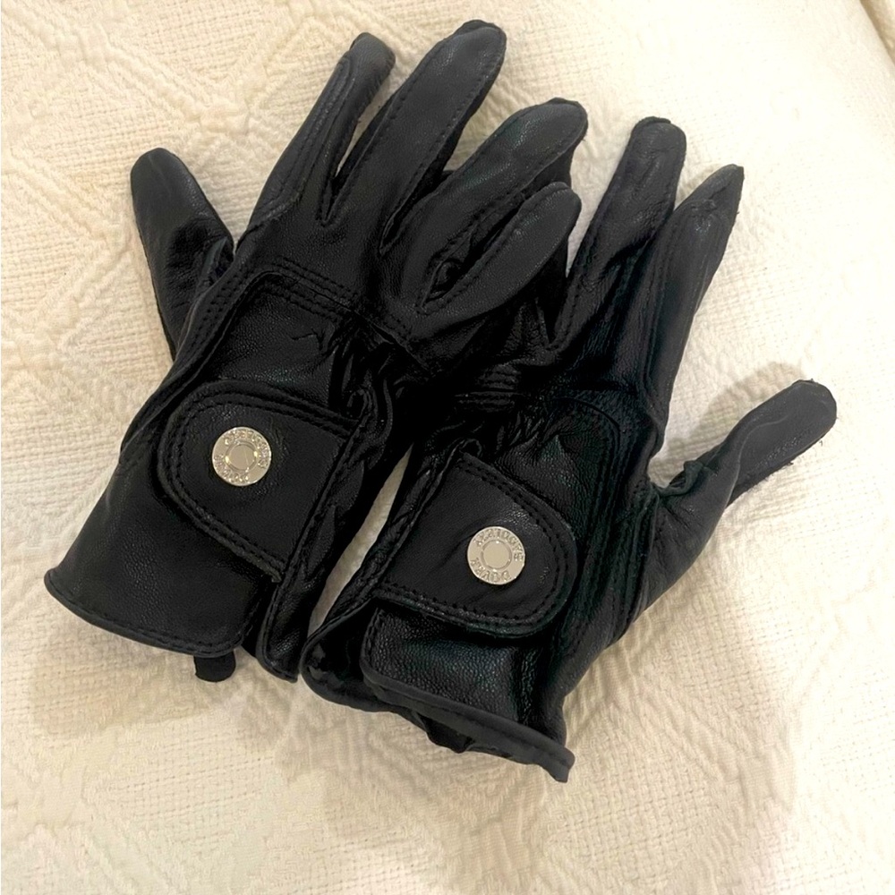 Equestrian gloves, Dover Saddlery kids riding gloves, size 4, black
